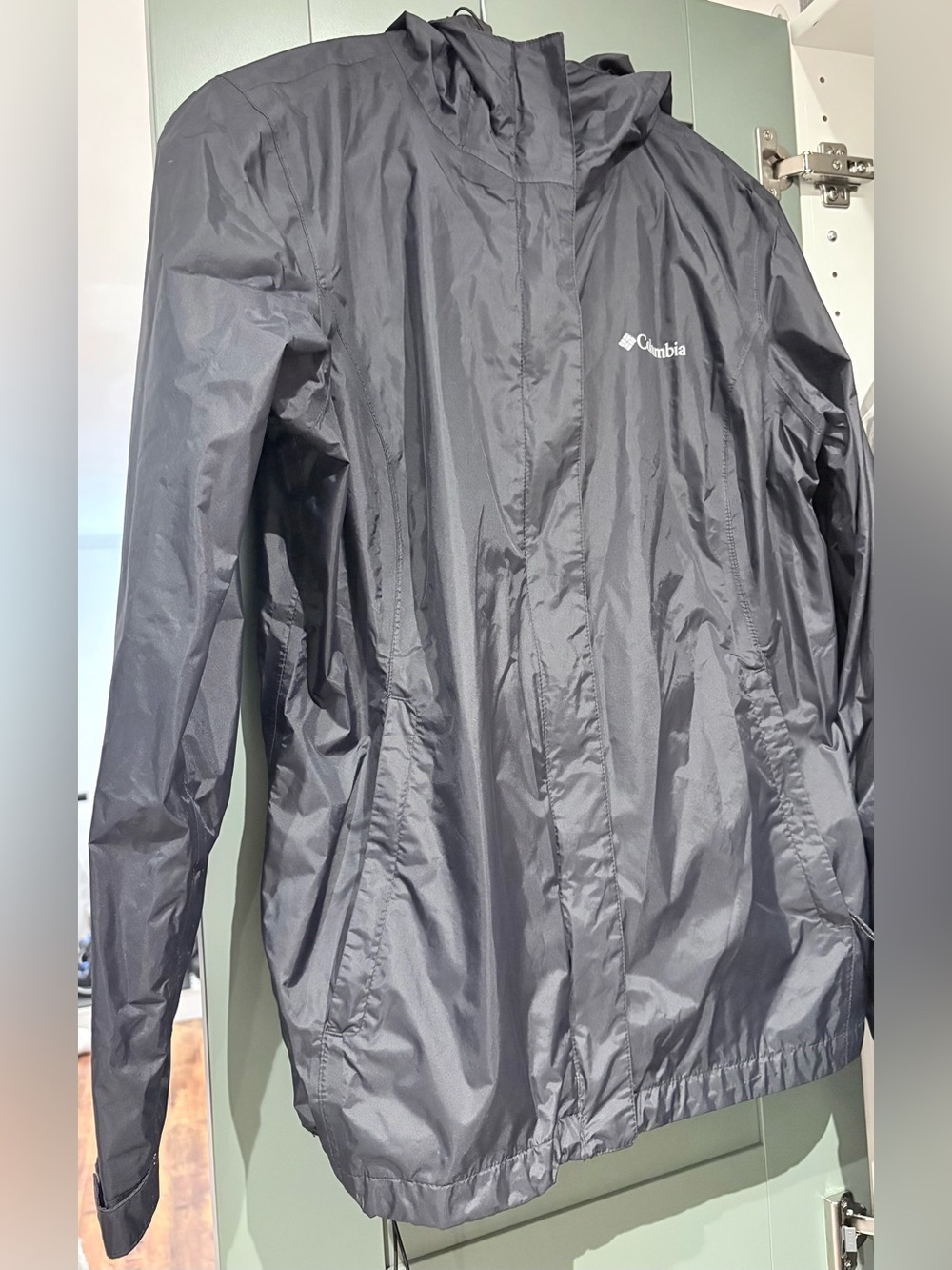 Columbia Men's Gray Lightweight Packable Rain Jacket
